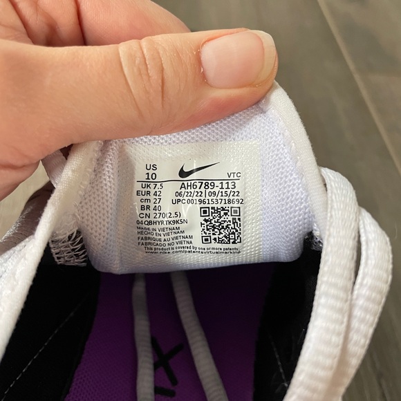 EUC NIKE Air Max 270 White Fuchsia Dream Women's Size 10 Running‎ Shoes - Picture 4 of 7